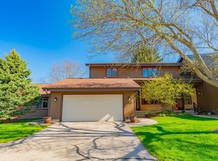 10 Loon Ln, Madison, WI 53717