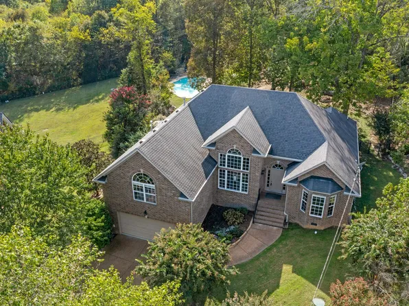 411 Boulder Creek Ct, Mount Juliet, TN 37122