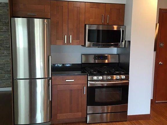 4th image of 730 Dempster St APT Hg211