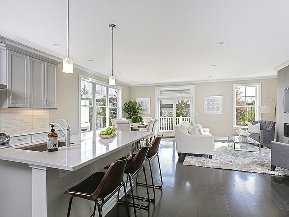 Open Concept, abundant lighting