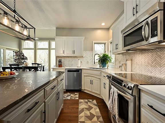 4th image of 12915 Bluejacket St