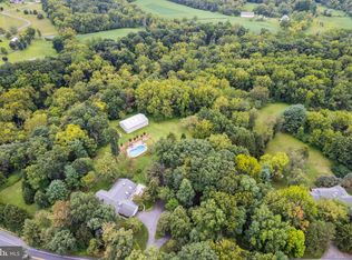 970 Christmas Village Rd, Bernville, PA 19506