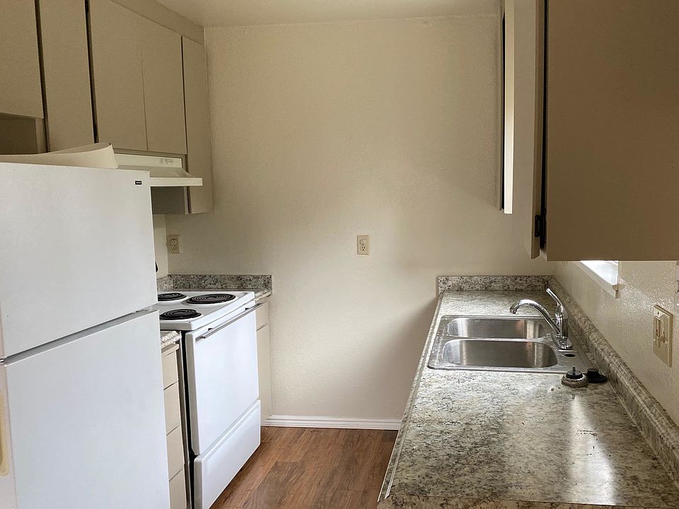 1st image of 810 Lincoln Ave