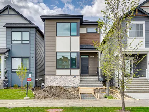 15085 E 37th St SW, Calgary, AB T2Y 0R7