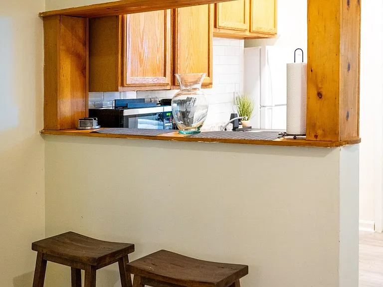 612 W Market St #1 — Photo 30