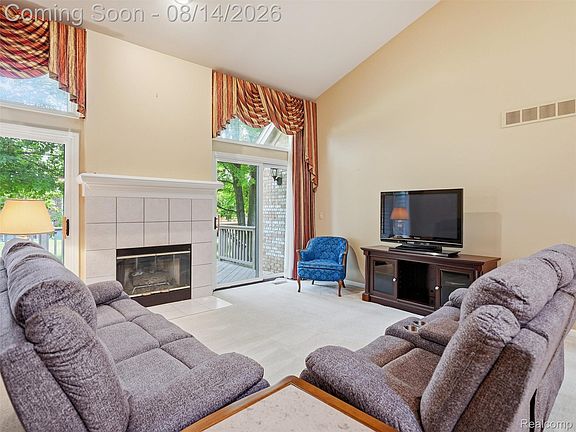 4th image of 16905 Coral Ln