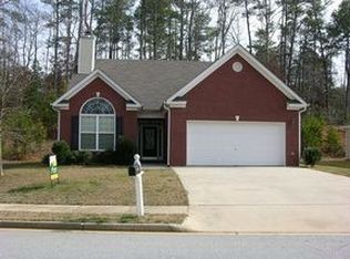 832 Crescent Ln, Griffin, GA