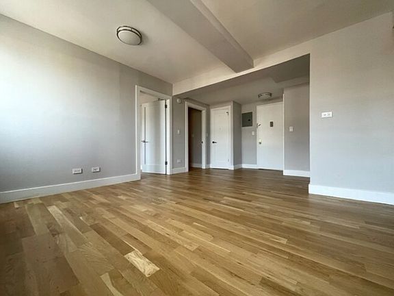 4th image of 457 W 49th St #2