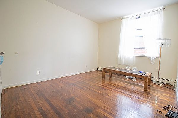 2nd image of 293 Grand Ave APT 3