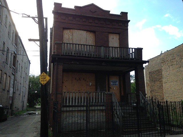 1st image of 536 N Central Park Ave