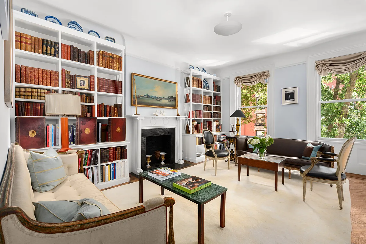 27 East 95th St Unit 3E  
