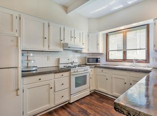 911 2nd St S #1, Stillwater, MN 55082