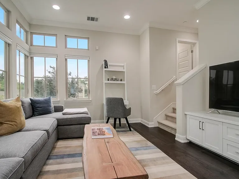 112 Evandale Ave — Photo 15