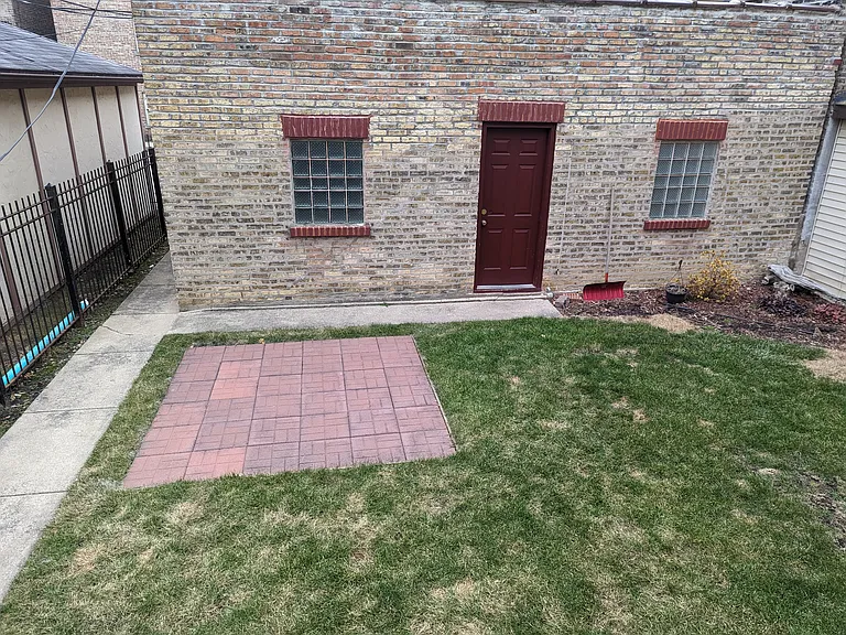5650 N Spaulding Ave #2 — Photo 11