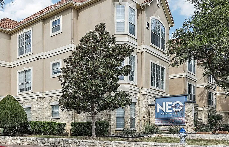 NEO at Midtown Apartments — Photo 29