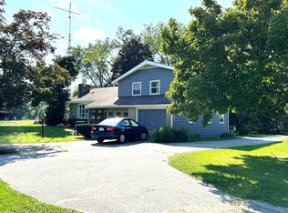 827 N Main St, Watervliet, MI