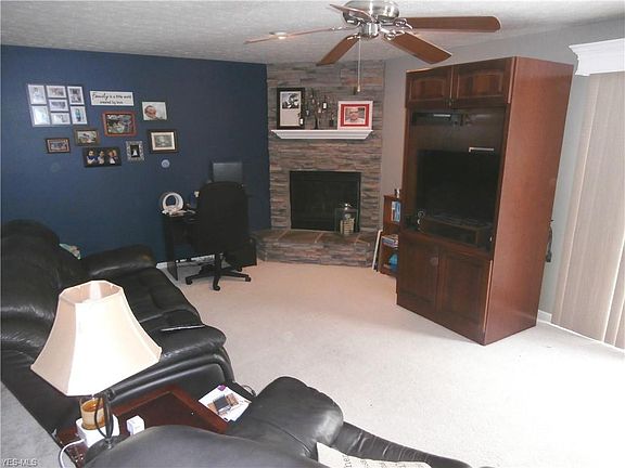 2nd image of 14835 Glen Valley Dr
