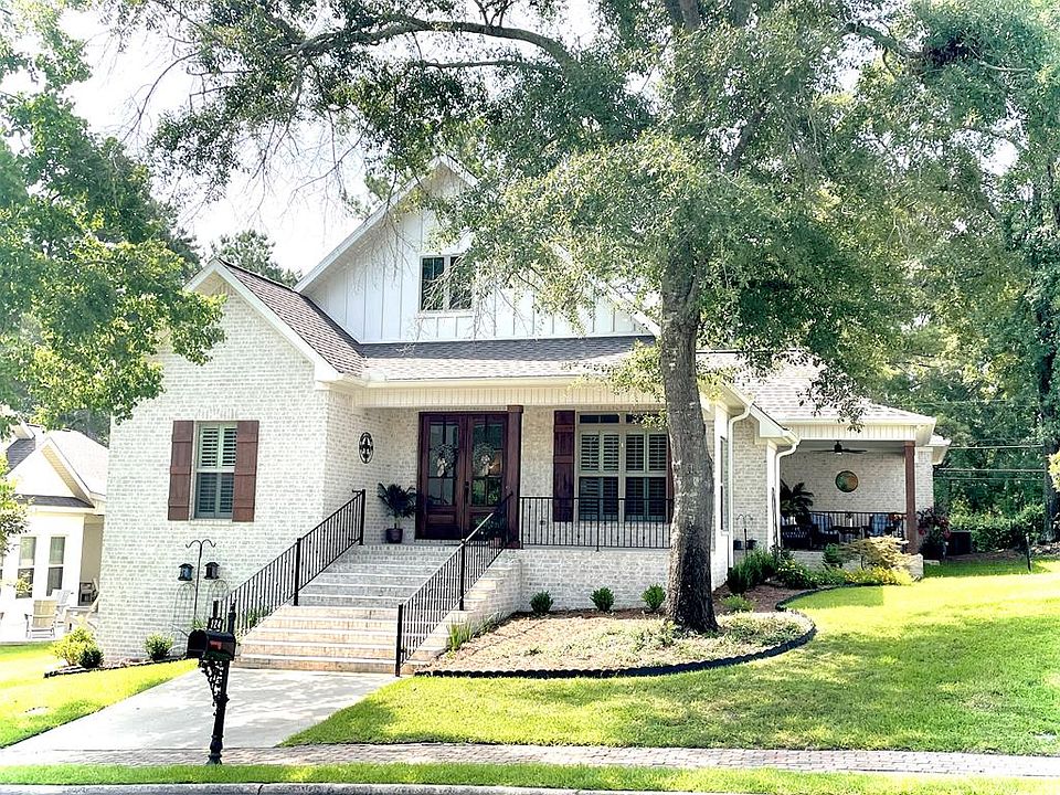 1st image of 124 Royale Orleans Ct