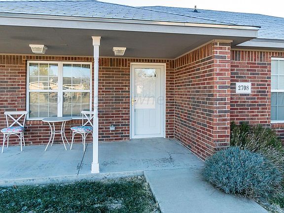 2nd image of 2708 Seminole Dr