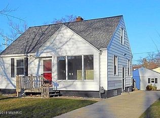 2664 Bellevue Rd, Muskegon, MI 49441