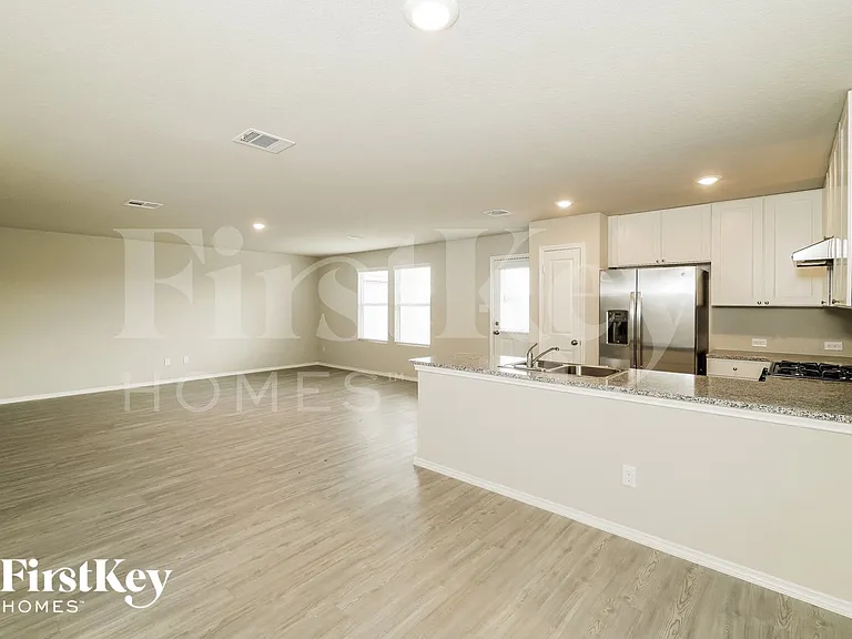 10727 Giacconi Dr — Photo 6