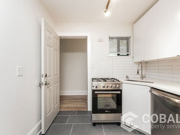 3rd image of 755 Saint Charles Ave NE APT 3