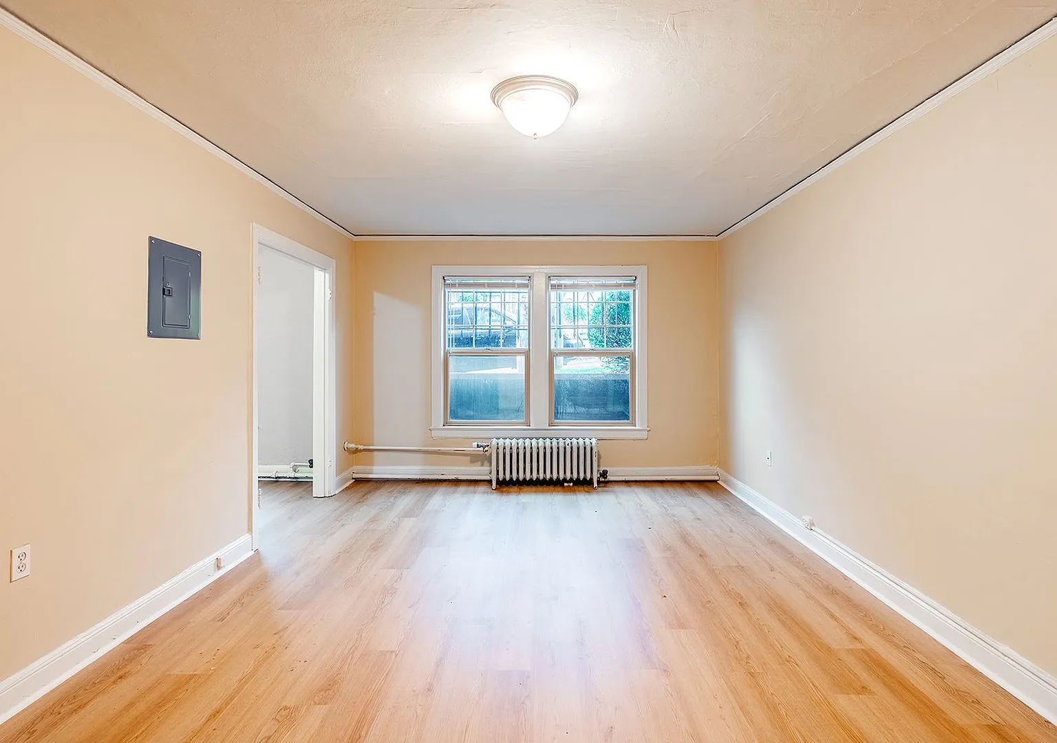 Roosevelt Apartments — Photo 3