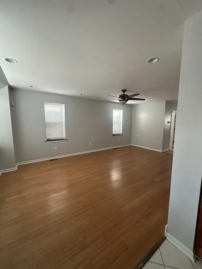3 bed, 2.5 bath, 2000 sqft, $3,250 — Photo 3