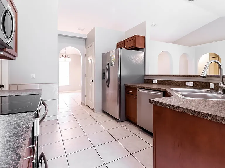 1932 Peridot Cir — Photo 6