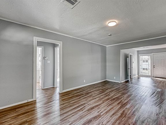 5th image of 4118 Sunflower St