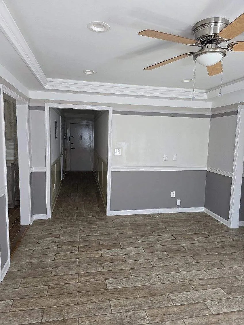 2 bed, 700 sqft, $1,900 — Photo 2