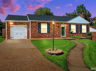 9319 Lenard Ct, Saint Louis, MO 63123