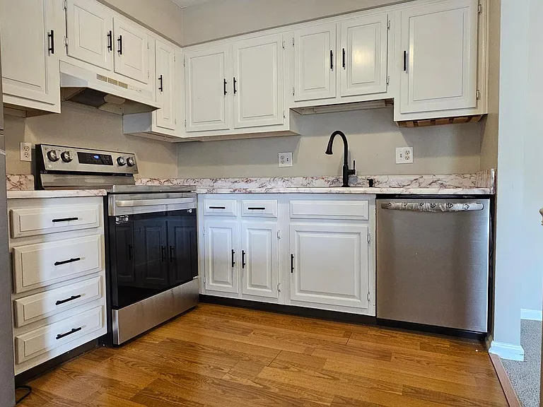 5275 Portland St #304 — Photo 7