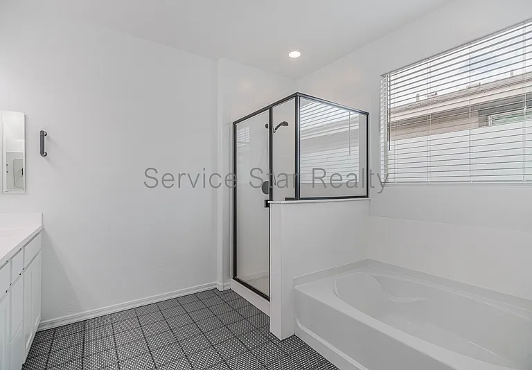 18763 W Rancho Dr — Photo 17