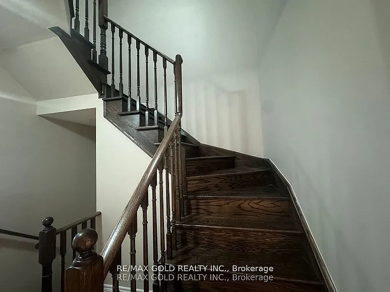 244 Sky Harbour Dr — Photo 17