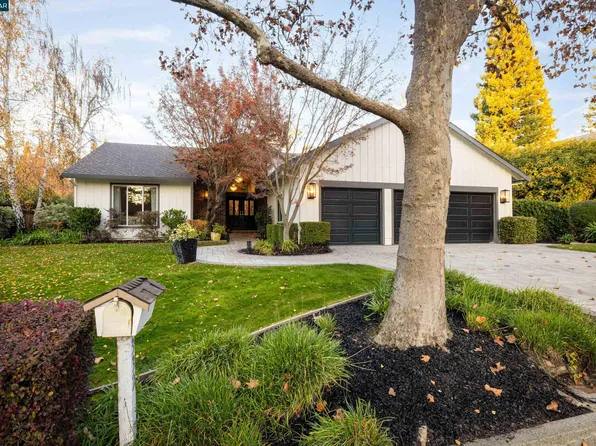 332 Red Maple Dr, Danville, CA 94506