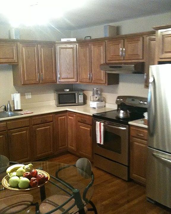 2nd image of 44 Elizabeth Circle #44