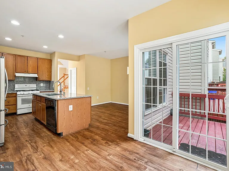 13711 Dunbar Ter — Photo 15