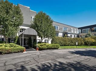 1851 King James Pkwy APT 114, Westlake, OH 44145