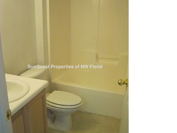 4th image of 9628 Cobblebrook Dr