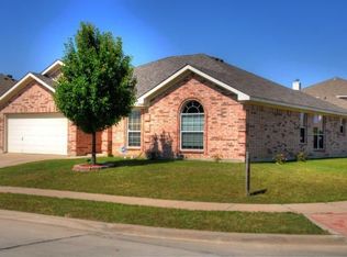 7018 Snowy Owl St, Arlington, TX 76002