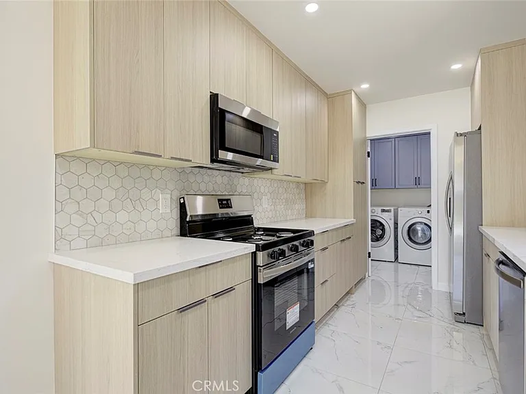 8358 Nestle Ave — Photo 6