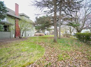 632 S Kenilworth Ave, Oak Park, IL 60304