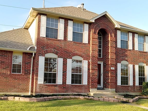 2nd image of 707 E Grubb Dr