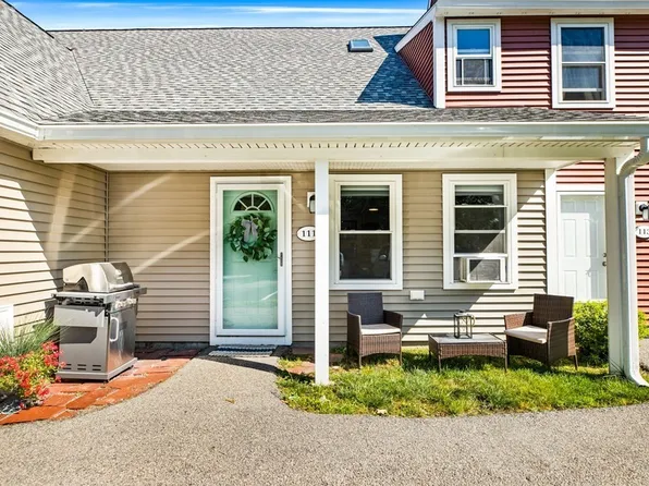 47 Old Colony Ln APT 111, Marshfield, MA 02050