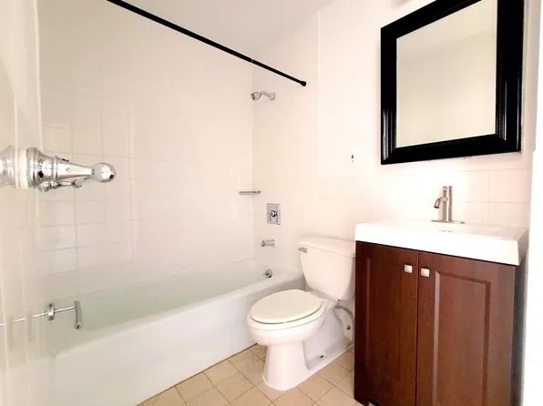 275 South Street image 9 of 22