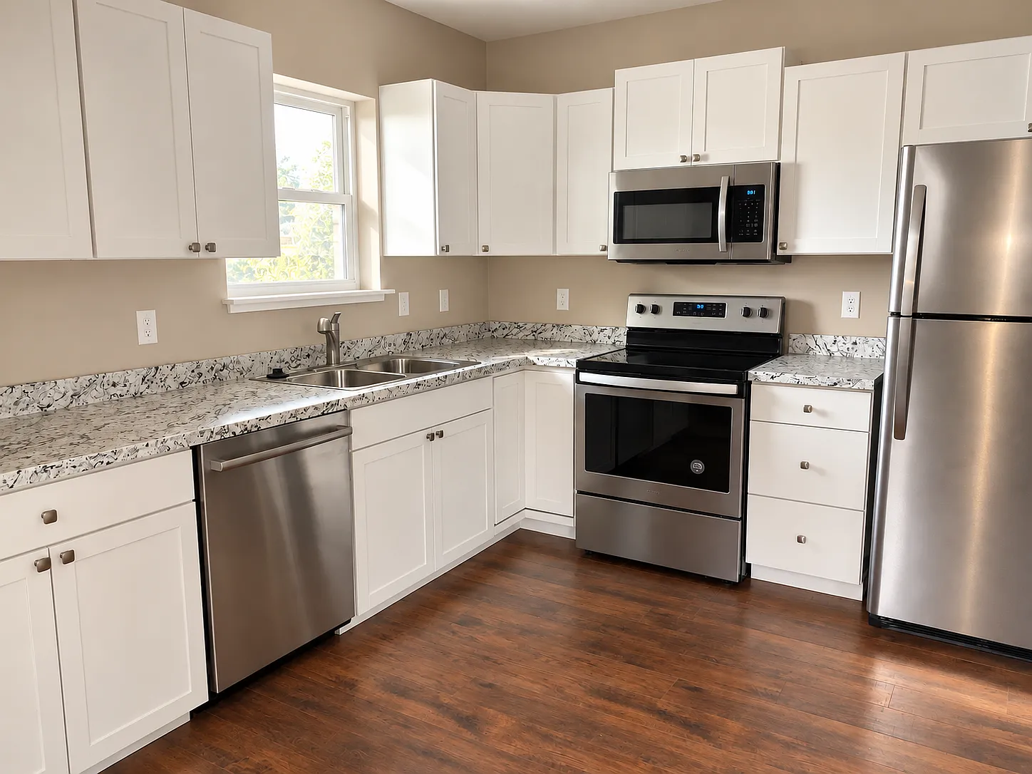 3 bed, 1700 sqft, $2,700 — Photo 3