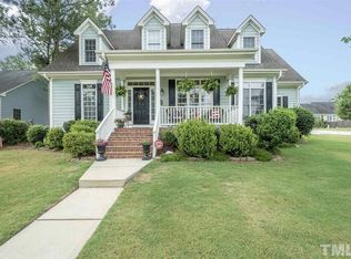 700 Occoneechee Dr, Fuquay Varina, NC 27526