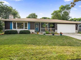 1238 Robin St, De Pere, WI 54115