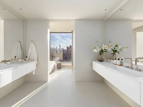 251 West 14th Street image 7 of 17